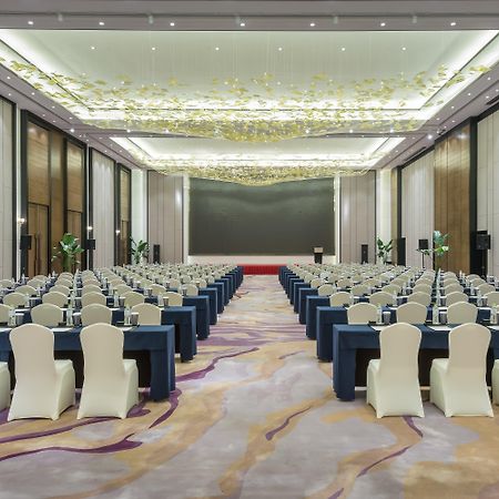 Crowne Plaza Yibin By Ihg Hotel Екстериор снимка