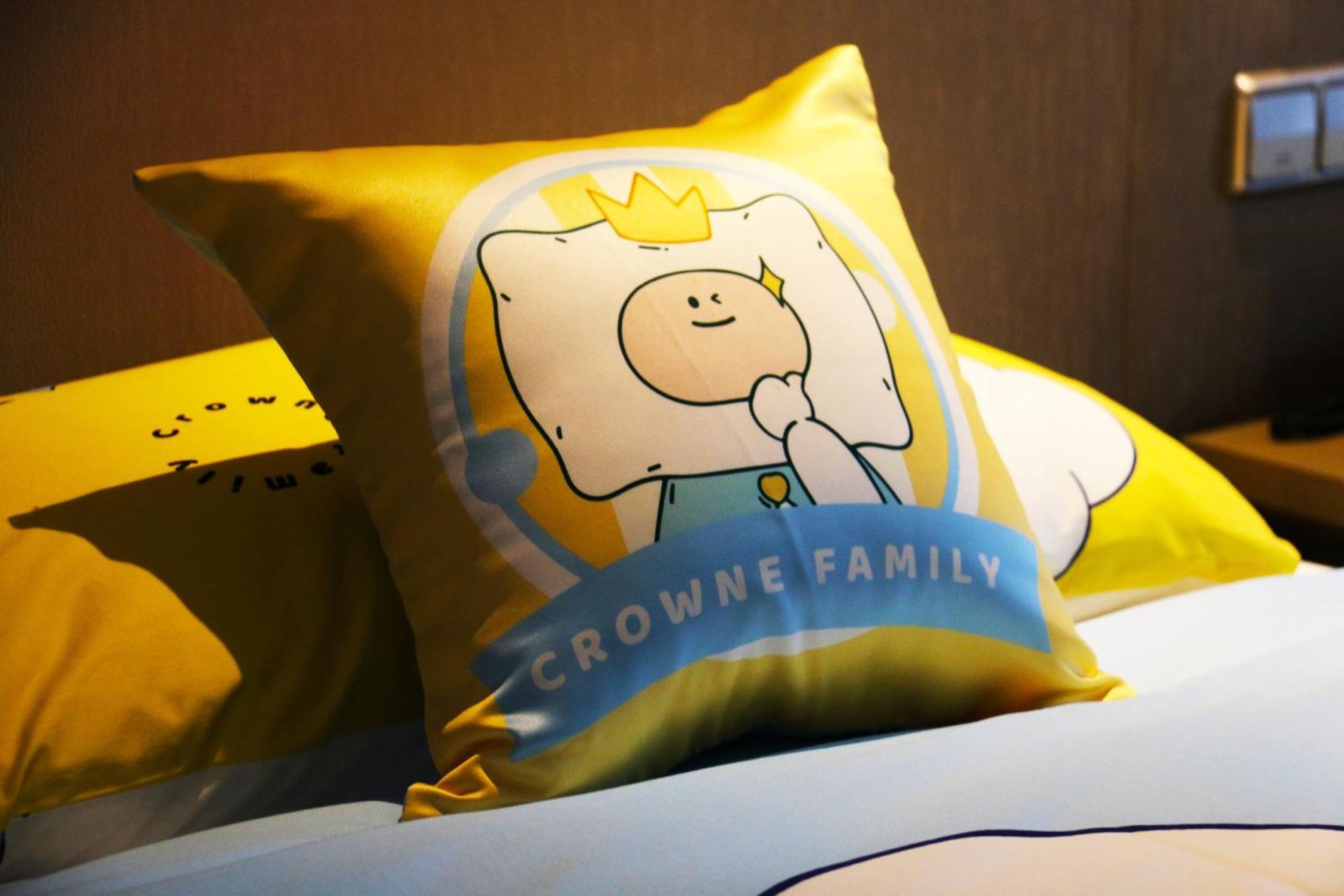 Crowne Plaza Yibin By Ihg Hotel Екстериор снимка