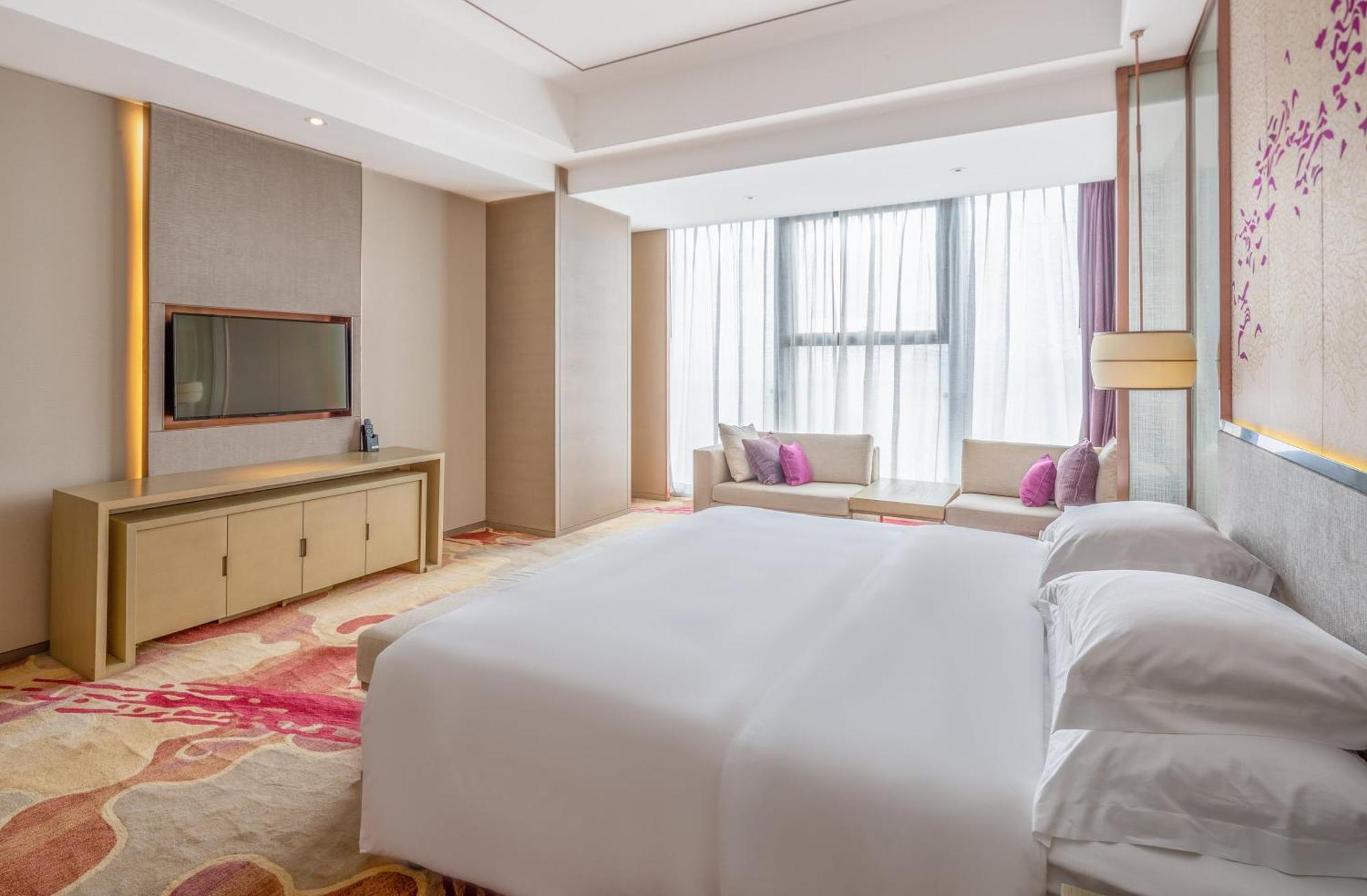 Crowne Plaza Yibin By Ihg Hotel Екстериор снимка