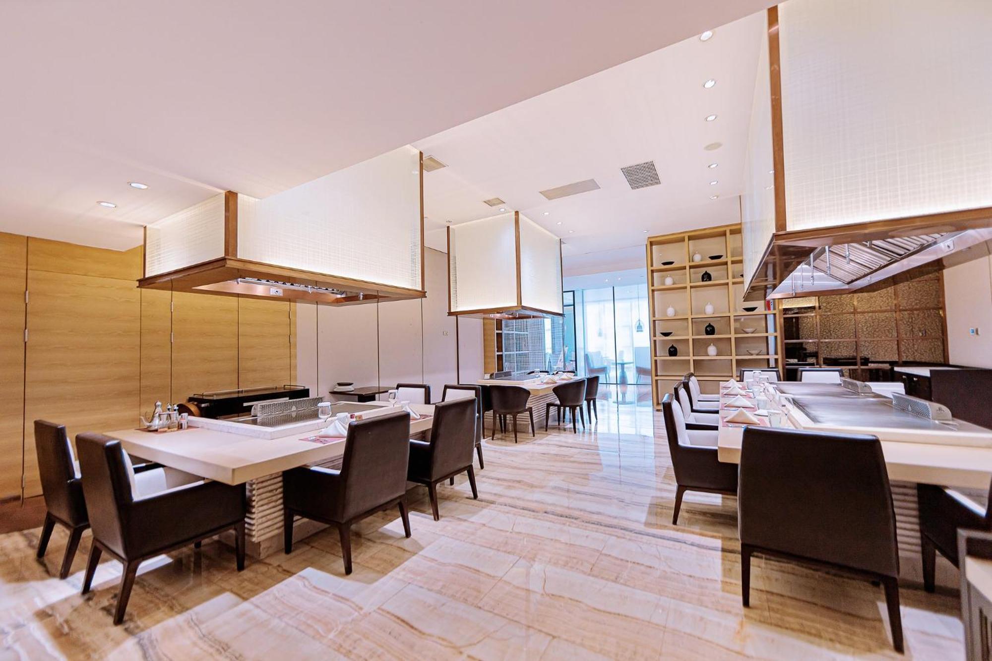 Crowne Plaza Yibin By Ihg Hotel Екстериор снимка