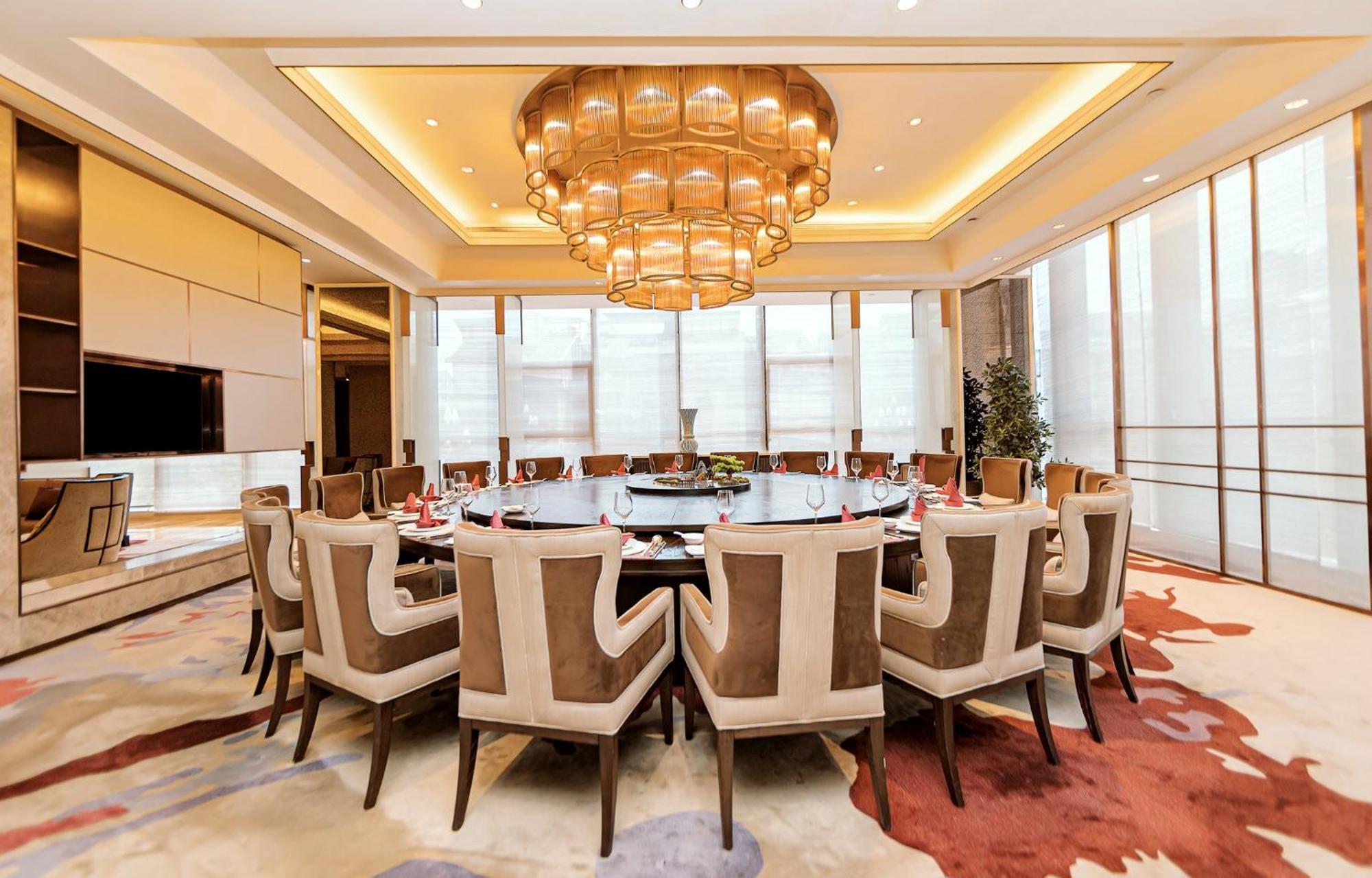 Crowne Plaza Yibin By Ihg Hotel Екстериор снимка
