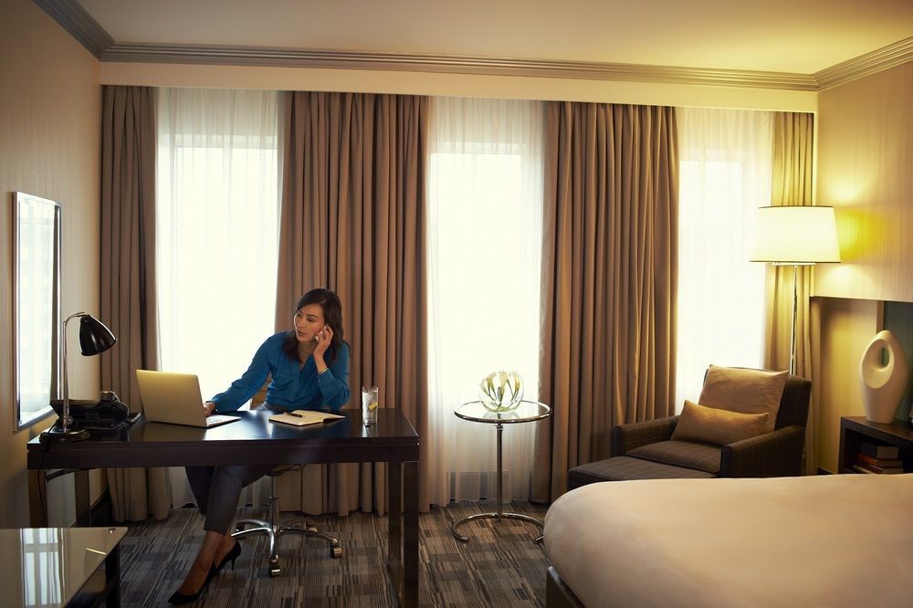 Crowne Plaza Yibin By Ihg Hotel Екстериор снимка