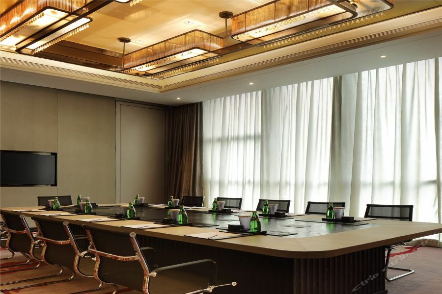 Crowne Plaza Yibin By Ihg Hotel Екстериор снимка